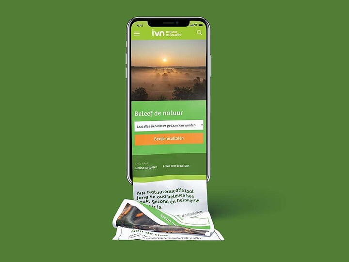 Mobiel design van de nieuwe website die Sturdy Digital ontwikkelde voor IVN Nederland.