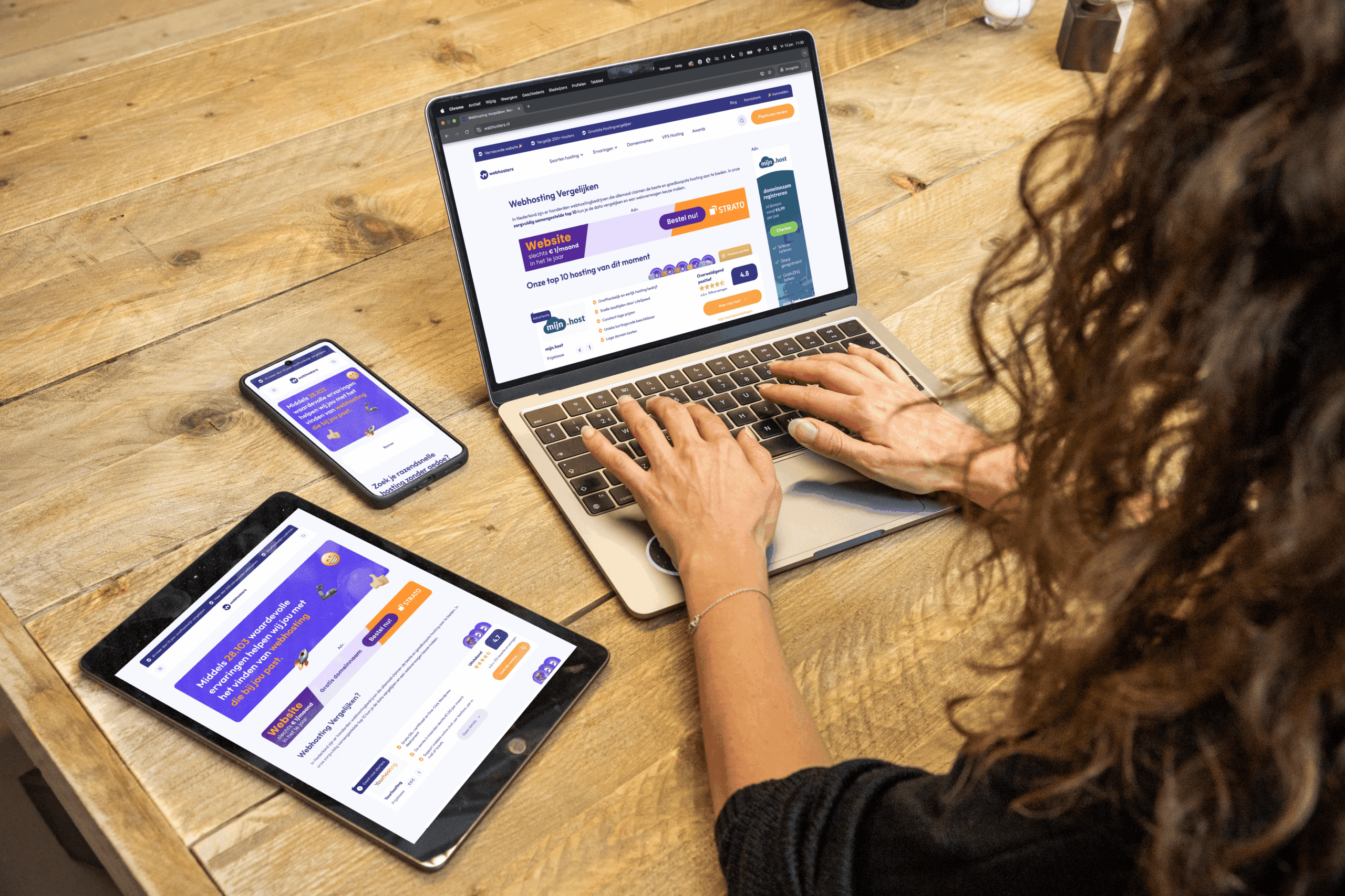 De nieuwe website voor webhosters.nl gepresenteerd op verschillende schermen
